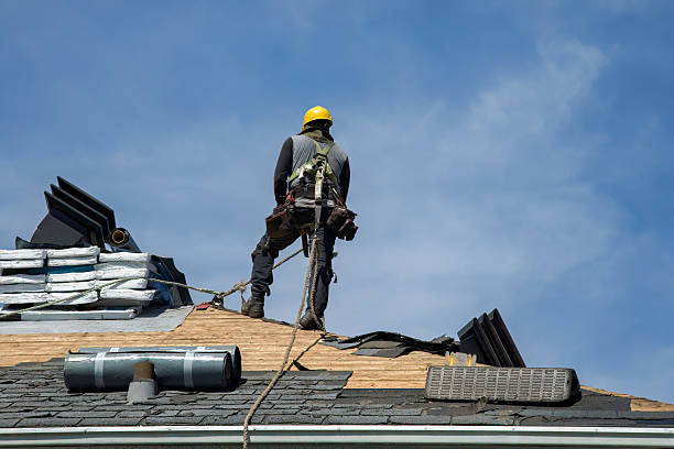 Professional Roofing technician working in Moscow, TX